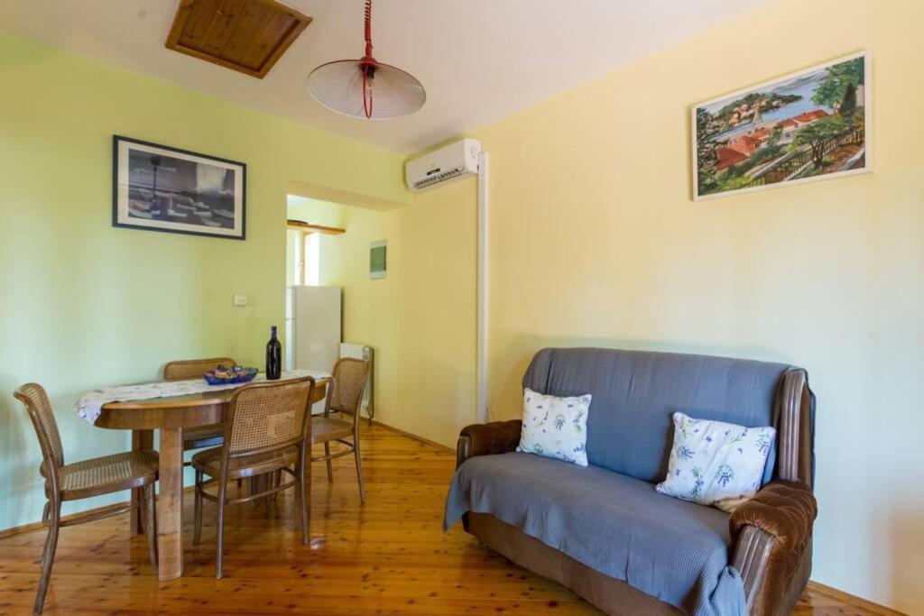 Sleep & Fly Cottage Čilipi Exterior foto